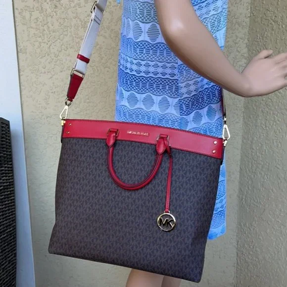 Michael Kors Travel Large NS Tote - Picture 14 of 16